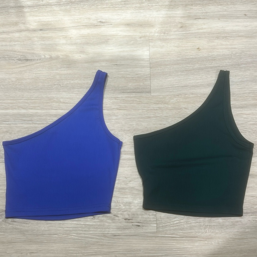 Versatile off shoulder cropped tanks from shein NEW WITHOUT TAGS!!